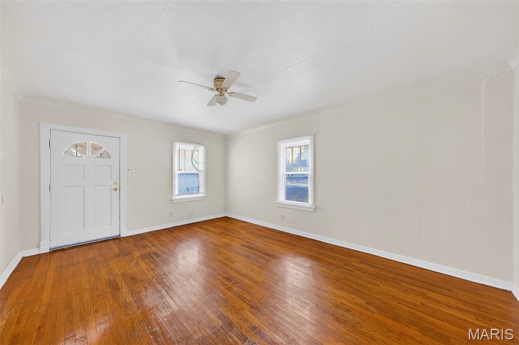 9717 Winkler Drive St. Louis, MO 63136 - Photo 3 of 37