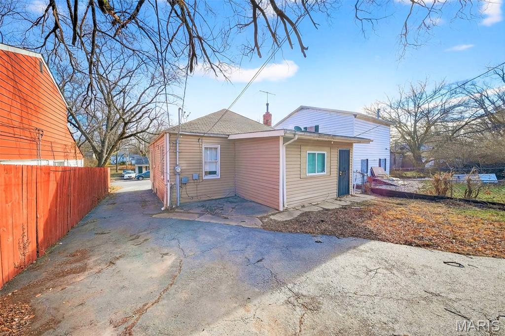 9717 Winkler Drive St. Louis, MO 63136 - Photo 31 of 37