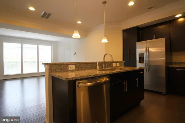 $2,995 | 13615 Air And Parkway, Unit MUSEUM 8J, Herndon, VA 20171