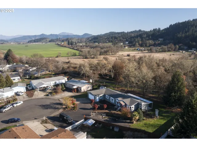 $300,000 | 1316 Sunny Court, Sutherlin, OR 97479