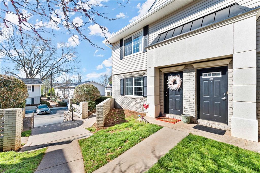 6940 Roswell Road, Unit 17A Atlanta, GA 30328 - Photo 1 of 1 Gallery Image 1