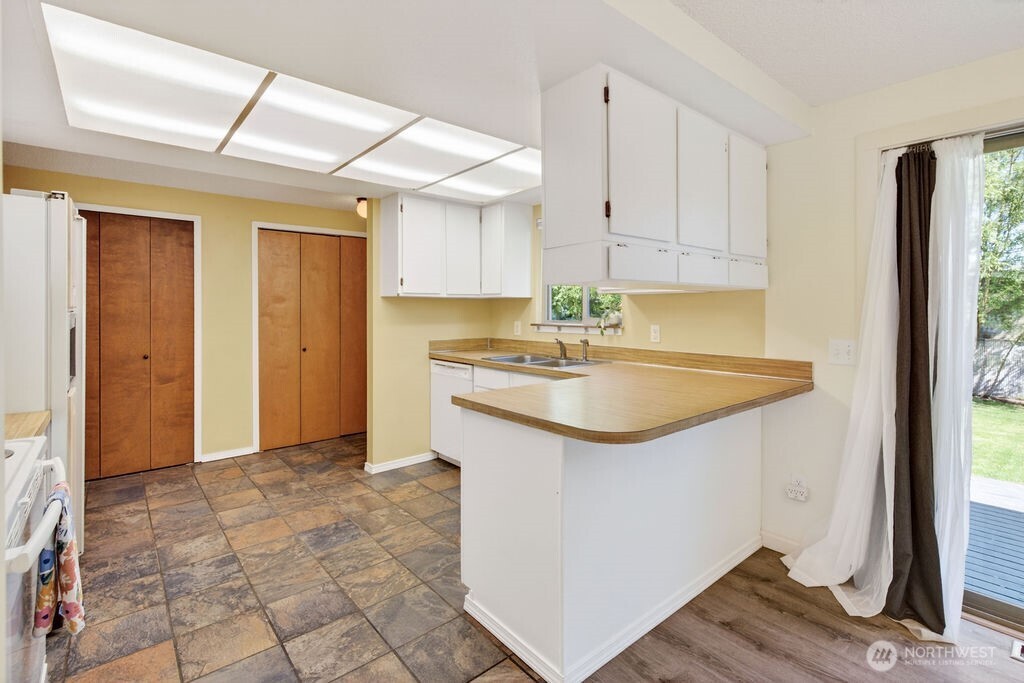 1312 Springwater Avenue Wenatchee, WA 98801 - Photo 15 of 30