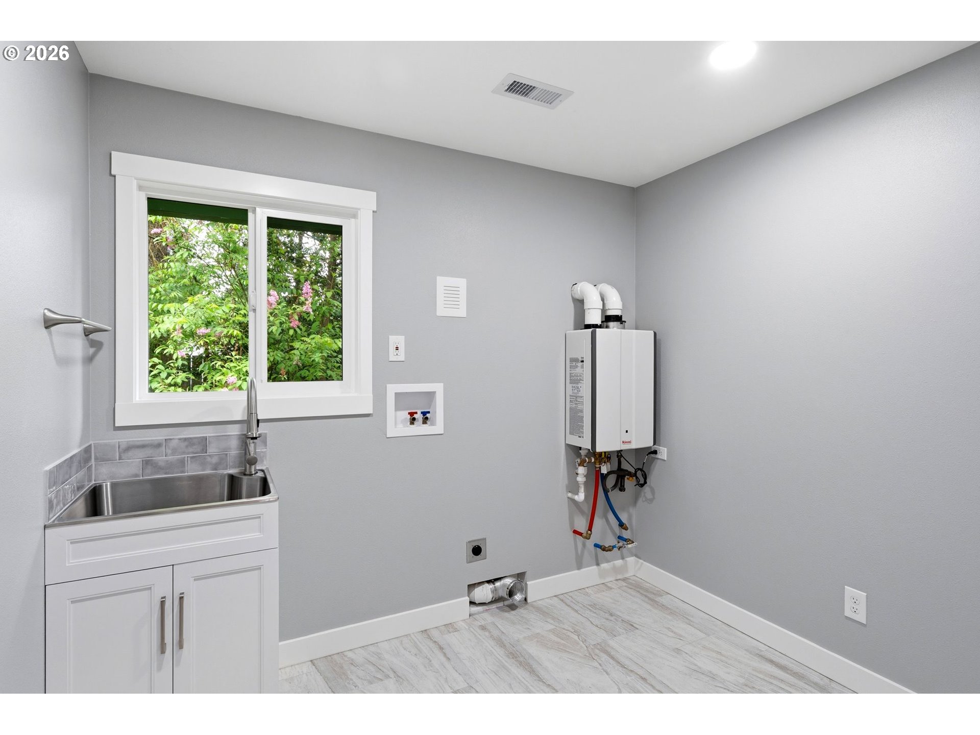 9811 Northeast Covington Road Vancouver, WA 98662 - Photo 19 of 27
