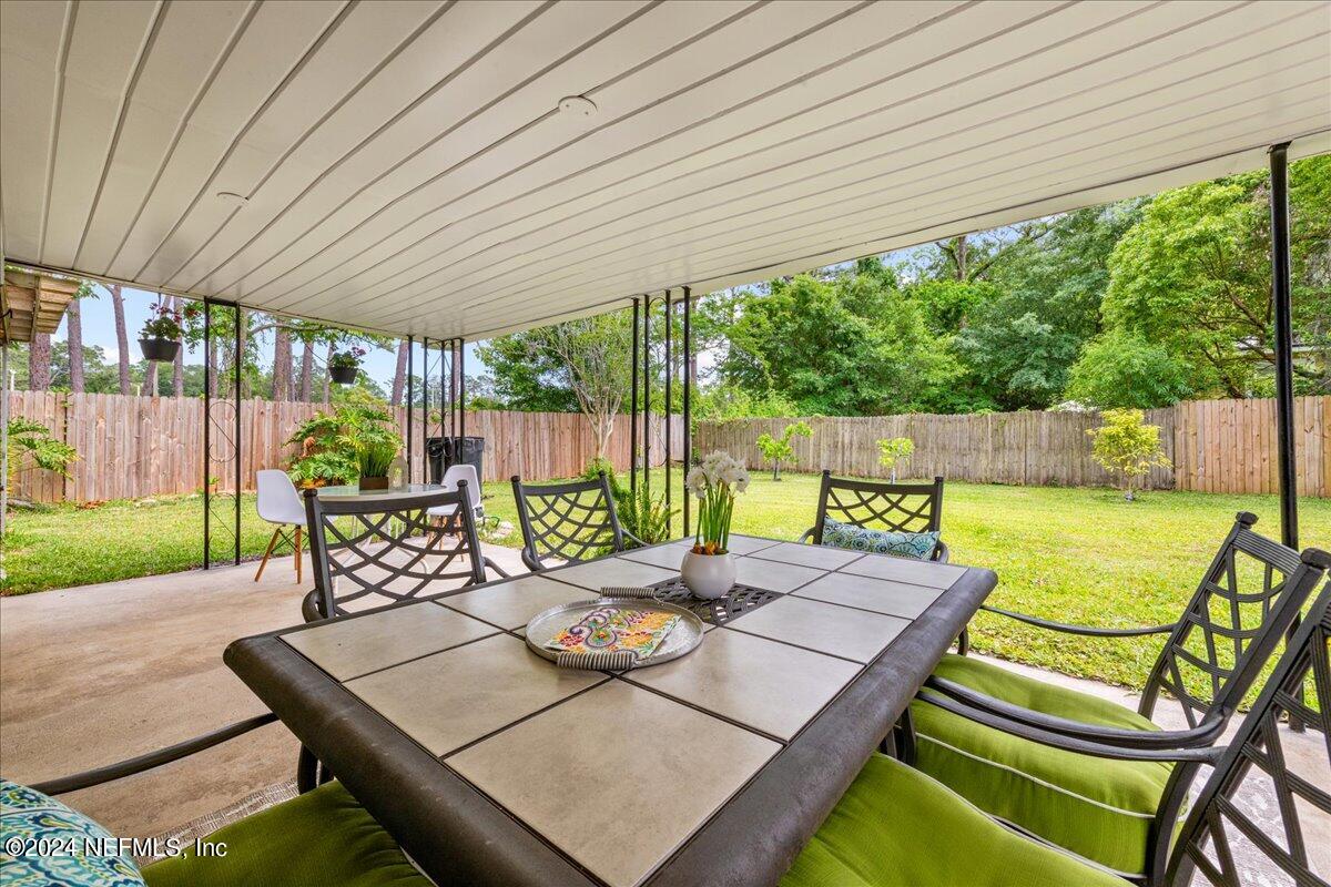 1119 Scotten Road Jacksonville, FL 32205 - Photo 21 of 27 Porch and Backyard