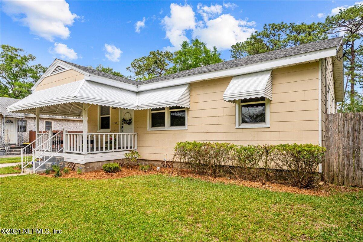 1119 Scotten Road Jacksonville, FL 32205 - Photo 3 of 27 Front of Home