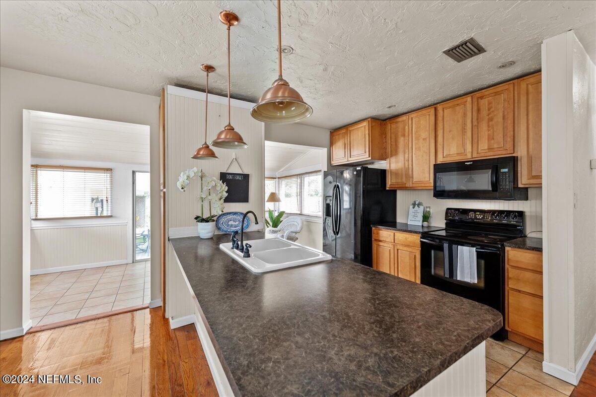 1119 Scotten Road Jacksonville, FL 32205 - Photo 8 of 27 Kitchen