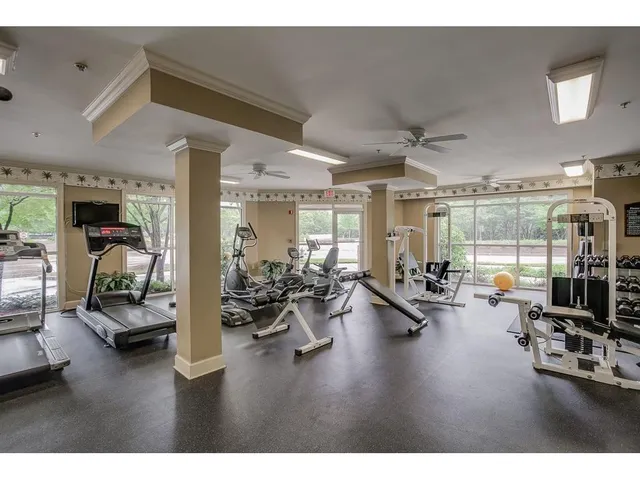 $1,650 | 10 Perimeter Summit Boulevard, Unit 4240, Atlanta, GA 30319