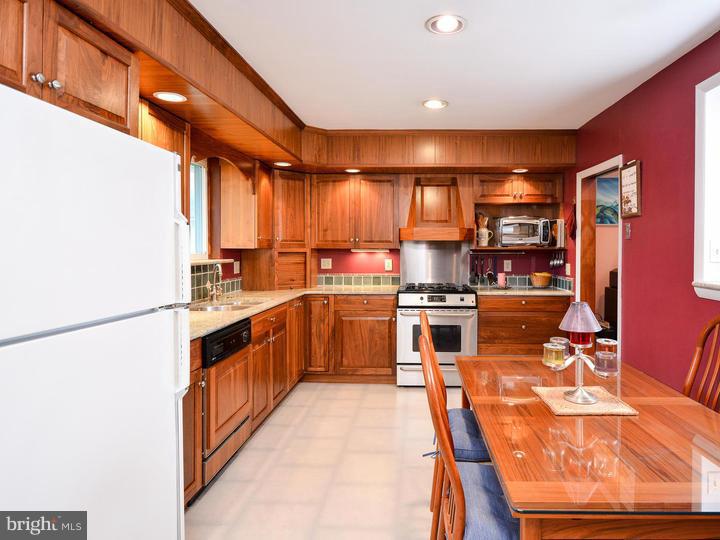 17 Chelten Road Havertown, PA 19083 - Photo 14 of 25