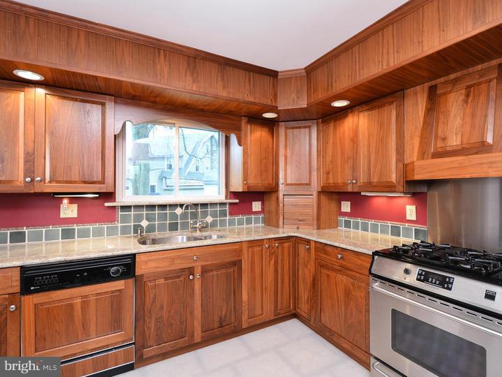 17 Chelten Road Havertown, PA 19083 - Photo 16 of 25