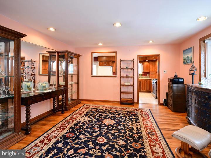 17 Chelten Road Havertown, PA 19083 - Photo 8 of 25