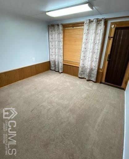 470 Old Post Road Edison, NJ 08817 - Photo 22 of 27 an empty room with windows