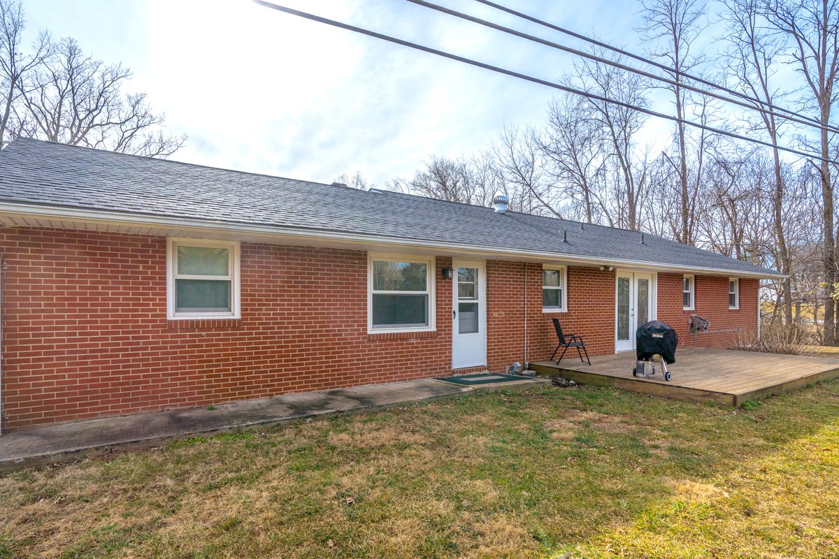 108 Sandy Ridge Road Waynesboro, VA 22980 - Photo 33 of 38 Gallery Image 33