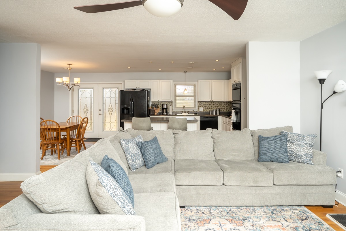 108 Sandy Ridge Road Waynesboro, VA 22980 - Photo 7 of 38 Gallery Image 7