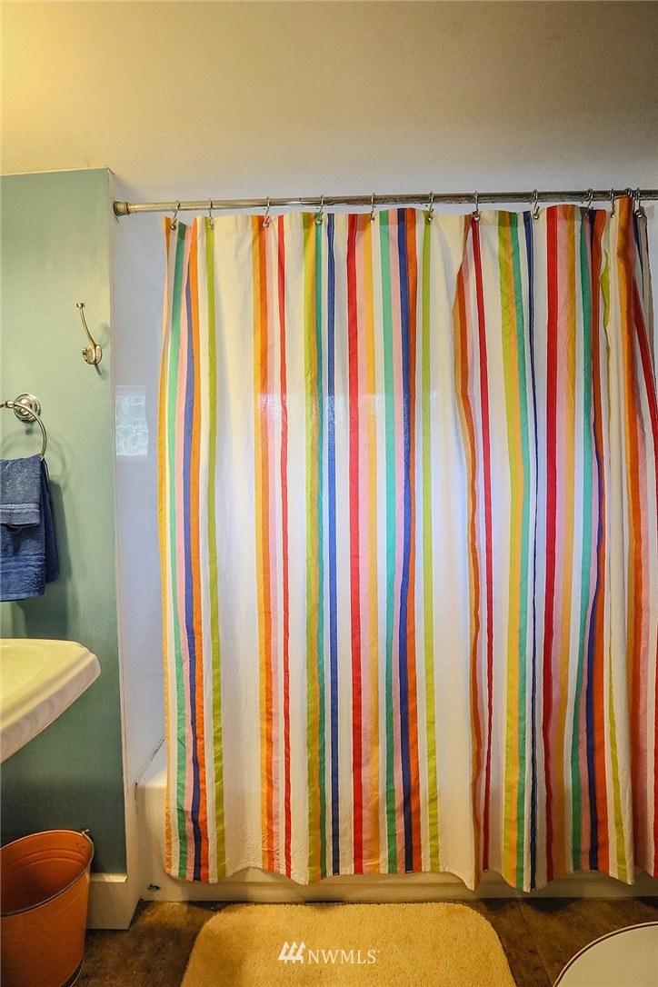 3189 Locker Road Southeast Port Orchard, WA 98366 - Photo 21 of 25 Gallery Image 21