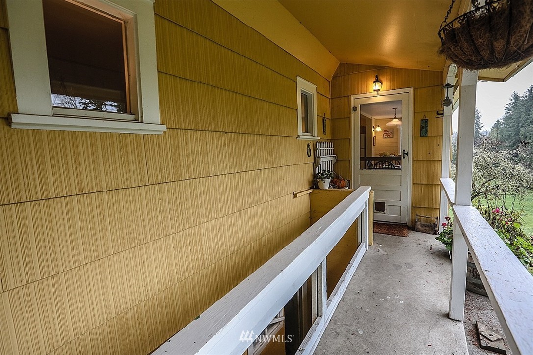3189 Locker Road Southeast Port Orchard, WA 98366 - Photo 22 of 25 Gallery Image 22