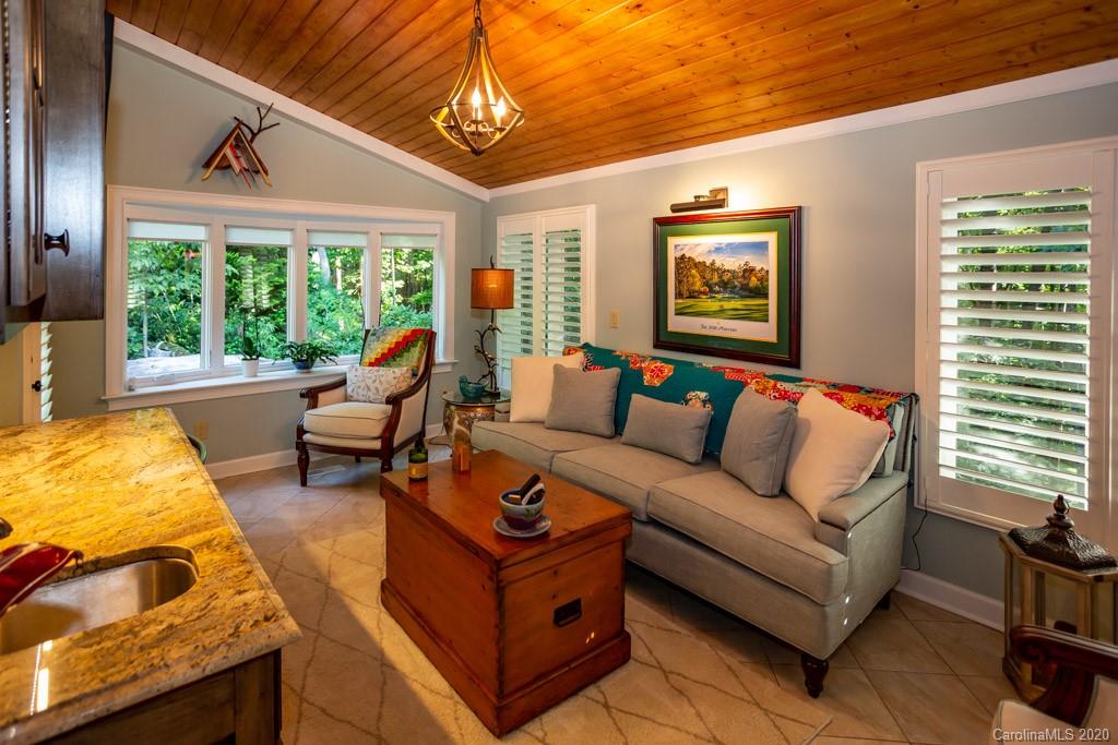 194 Quail Ridge Road Lake Lure, NC 28746 - Photo 16 of 42 Gallery Image 16