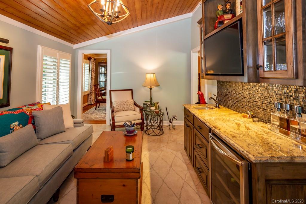 194 Quail Ridge Road Lake Lure, NC 28746 - Photo 17 of 42 Gallery Image 17