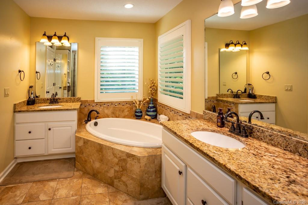 194 Quail Ridge Road Lake Lure, NC 28746 - Photo 22 of 42 Gallery Image 22