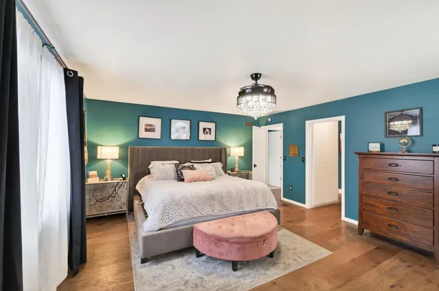 $675,000 | 209 East 135th Street, Burnsville, MN 55337