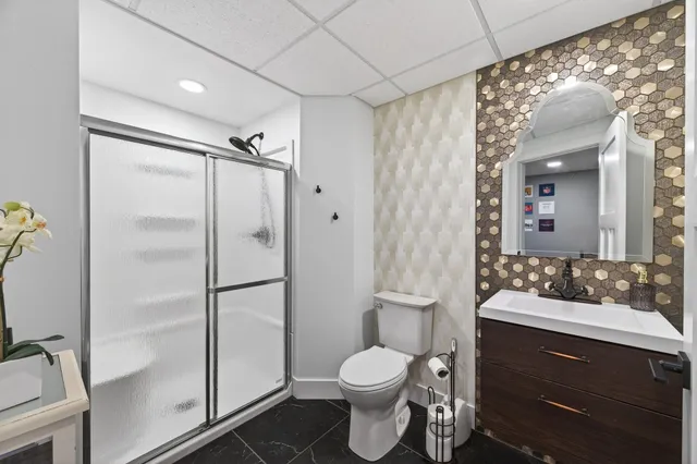 $675,000 | 209 East 135th Street, Burnsville, MN 55337