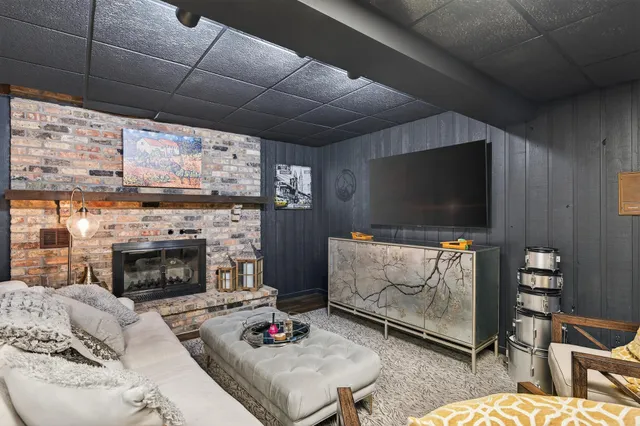 $675,000 | 209 East 135th Street, Burnsville, MN 55337