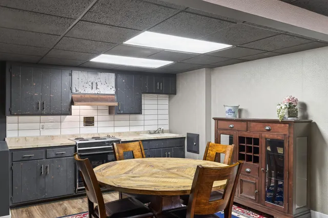 $675,000 | 209 East 135th Street, Burnsville, MN 55337