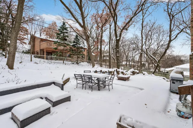 $675,000 | 209 East 135th Street, Burnsville, MN 55337