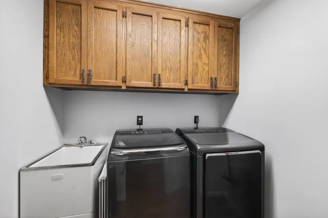 $675,000 | 209 East 135th Street, Burnsville, MN 55337