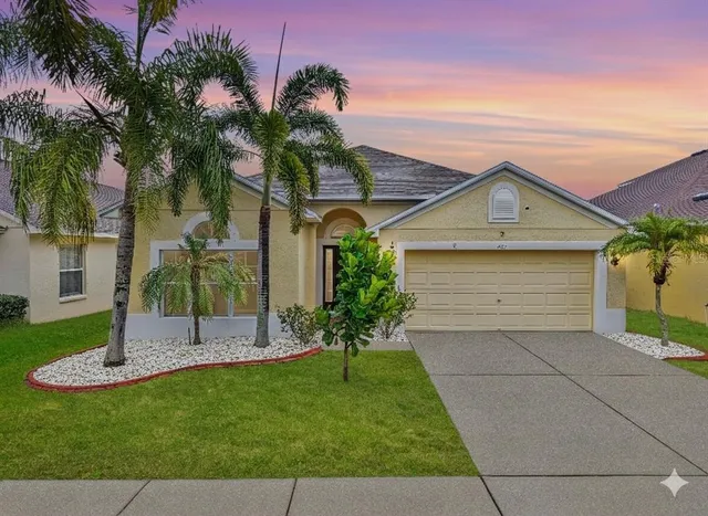 $325,000 | 427 Stone Briar Drive, Ruskin, FL 33570