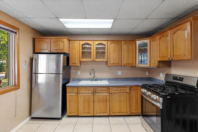 $275,000 | 544 College Avenue, Holland, MI 49423