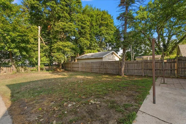 $275,000 | 544 College Avenue, Holland, MI 49423