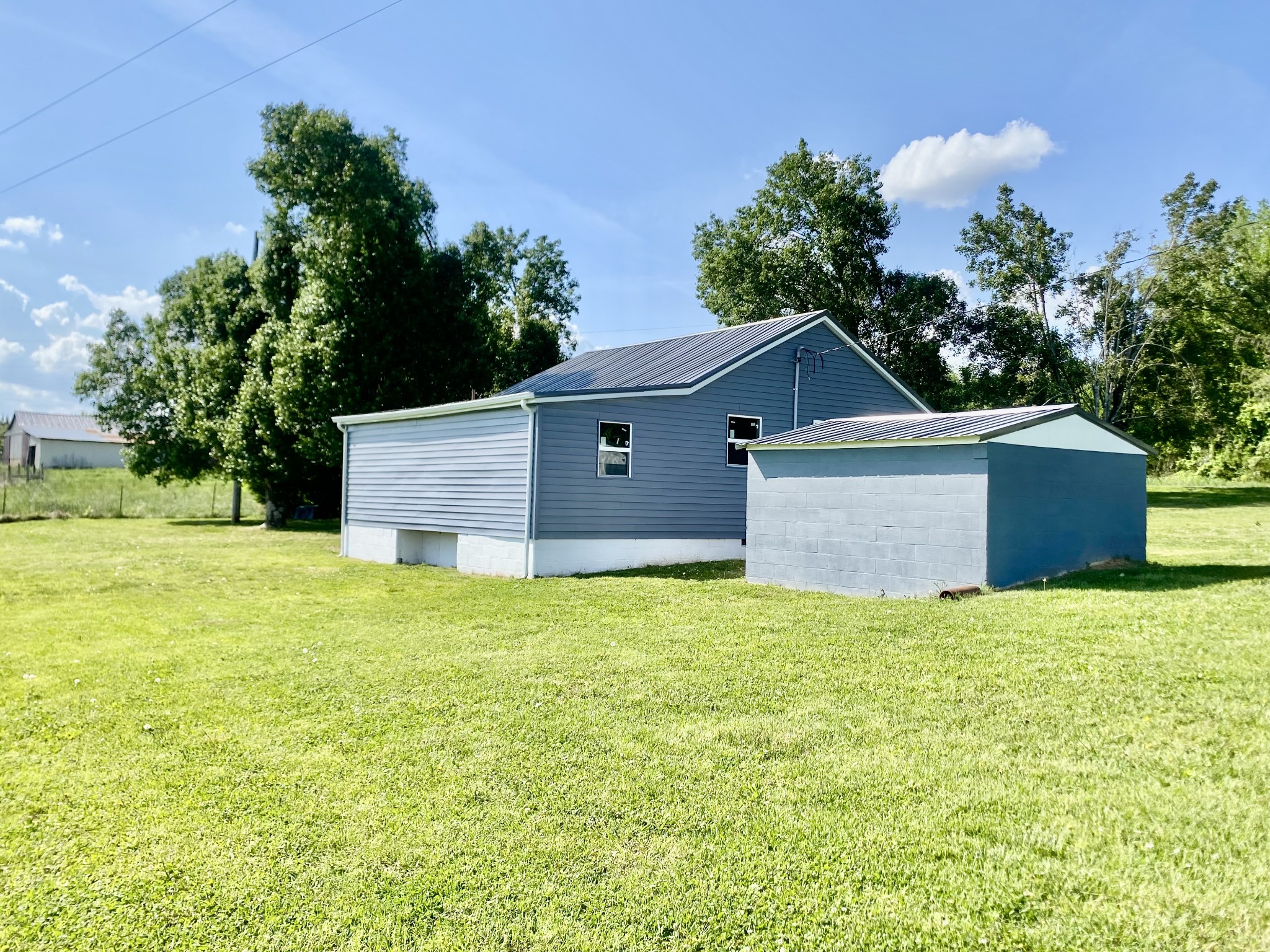 2471 Smartt Station Road Morrison, TN 37357 - Photo 28 of 38 a house view with a garden space