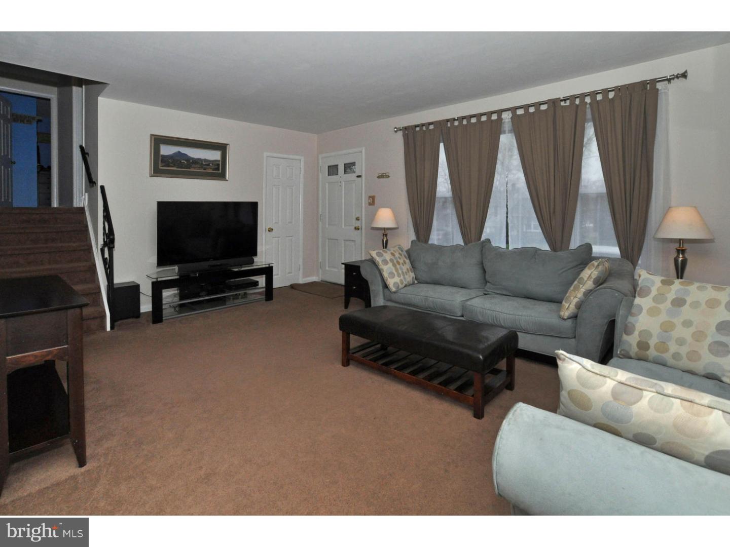 1327 Partridge Road Abington, PA 19001 - Photo 3 of 25 Great Room