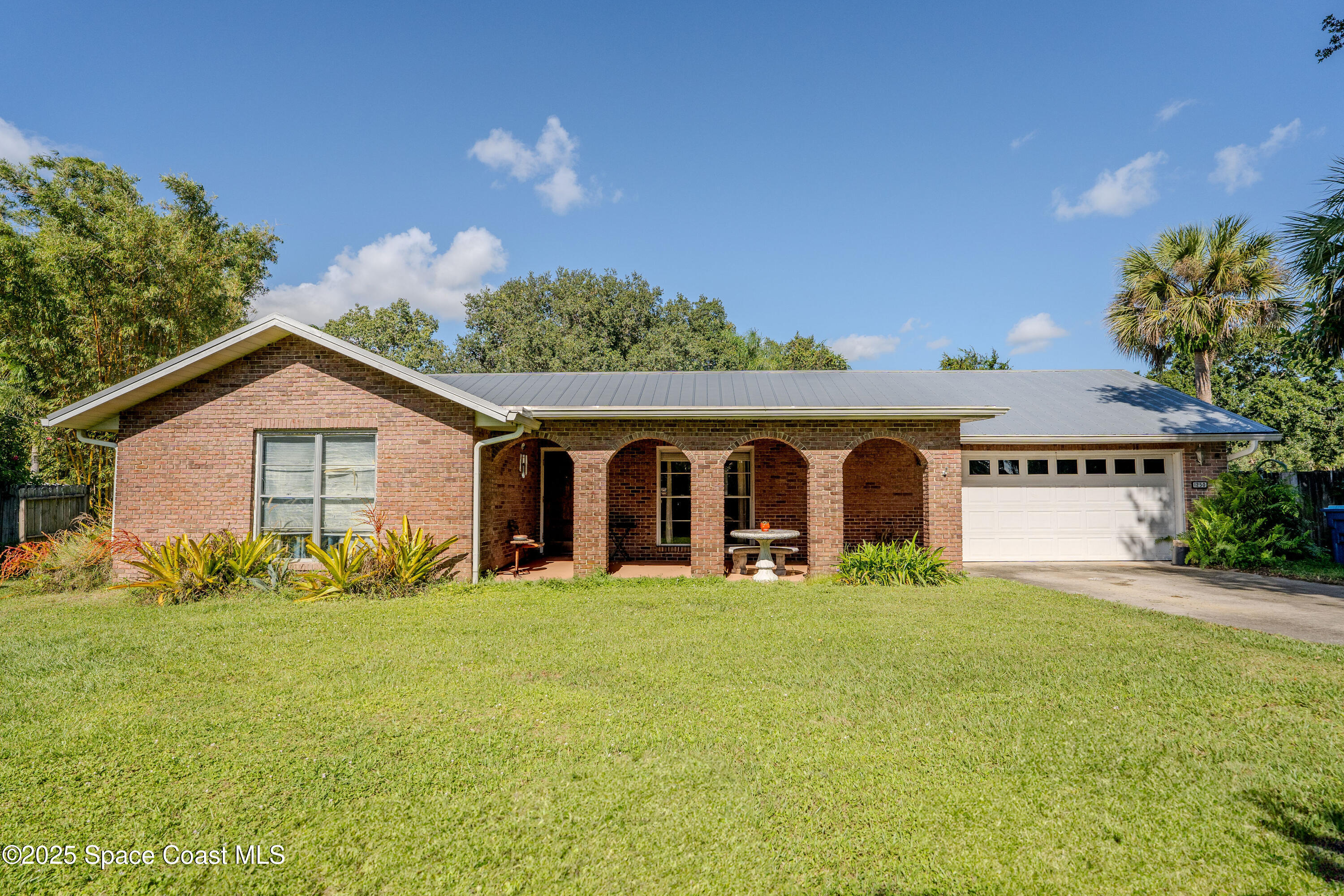 1250 Cimarron Circle Northeast Palm Bay, FL 32905 - Photo 2 of 22 DSC08087