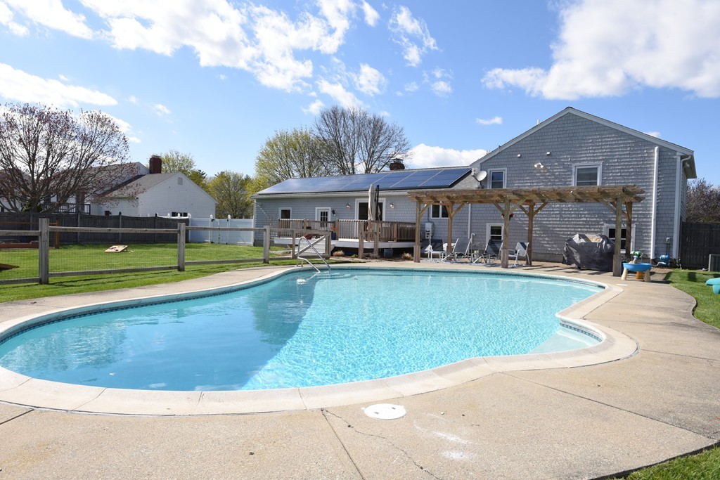 34 Ralston Road Weymouth, MA 02190 - Photo 23 of 30