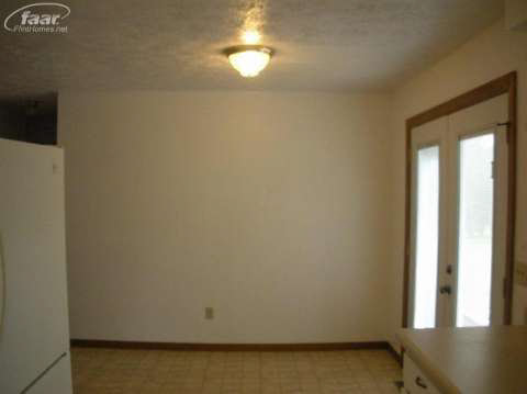 6871 Winegar Road Perry, MI 48872 - Photo 3 of 15 20415997-2.JPG