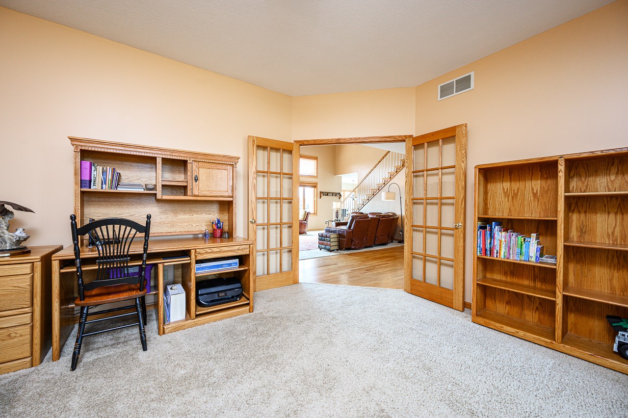 1510 Gump Road East Fort Wayne, IN 46845 - Photo 4 of 36