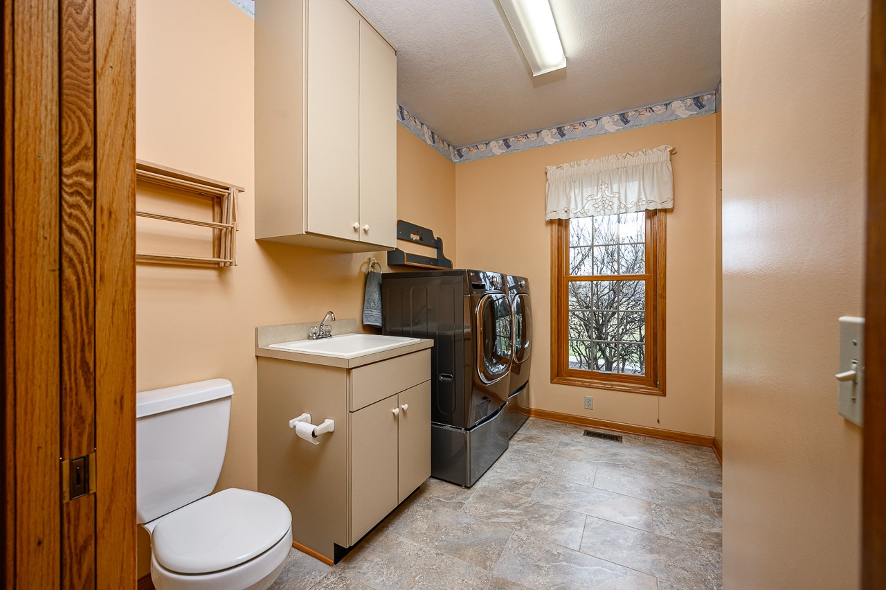 1510 Gump Road East Fort Wayne, IN 46845 - Photo 10 of 36