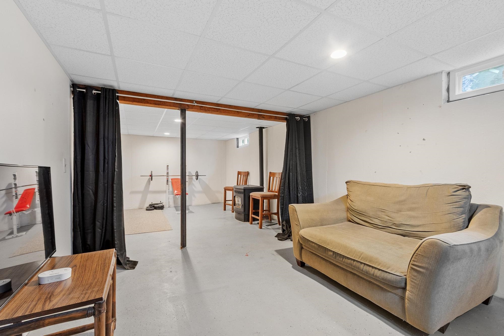 22 Marguerite Street Keene, NH 03431 - Photo 33 of 46