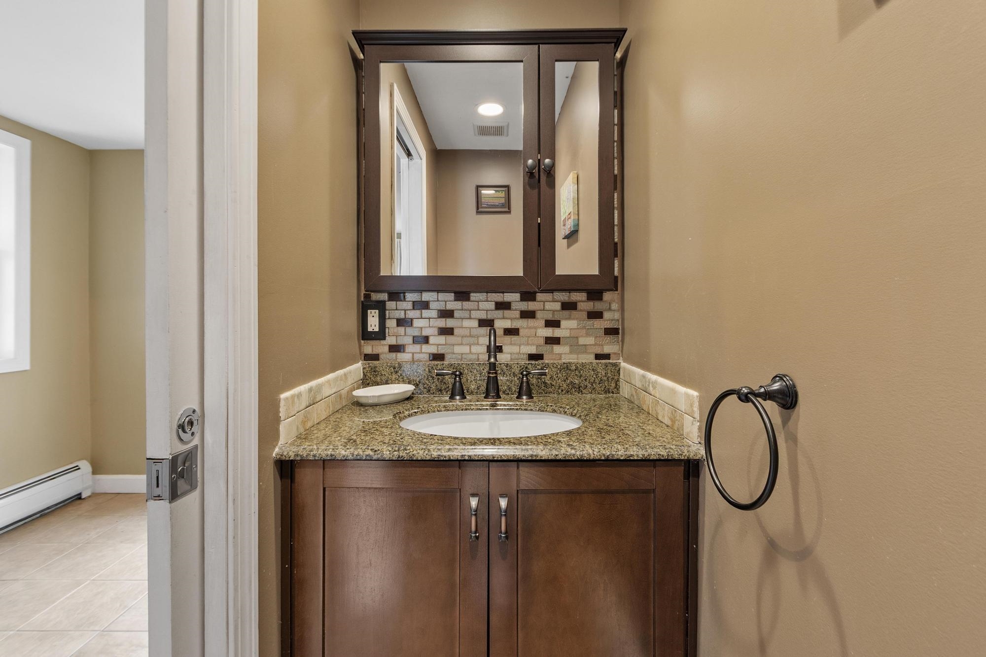 22 Marguerite Street Keene, NH 03431 - Photo 5 of 46