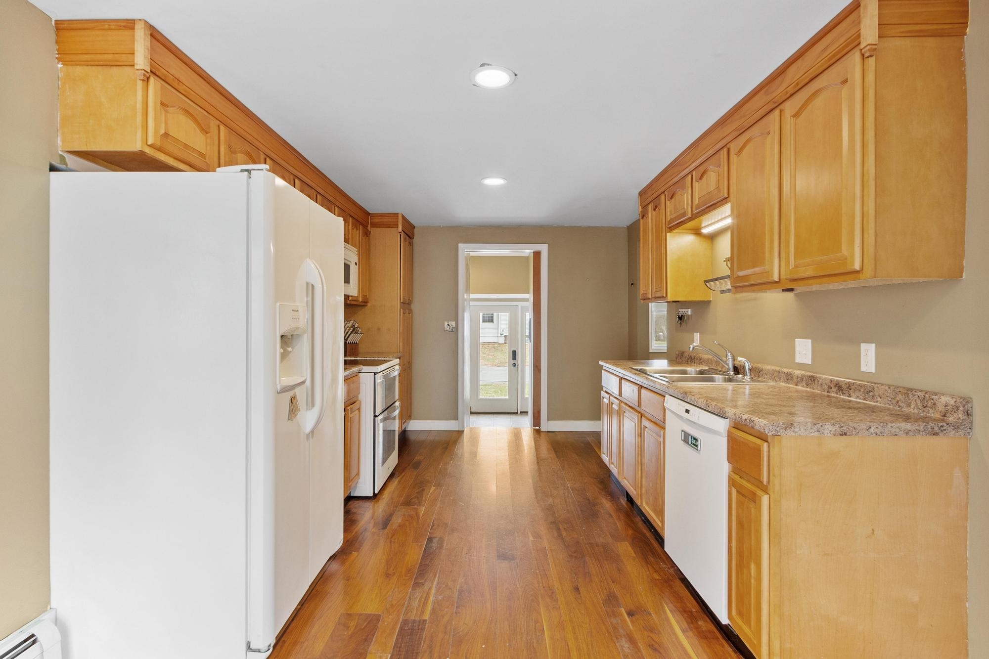 22 Marguerite Street Keene, NH 03431 - Photo 6 of 46