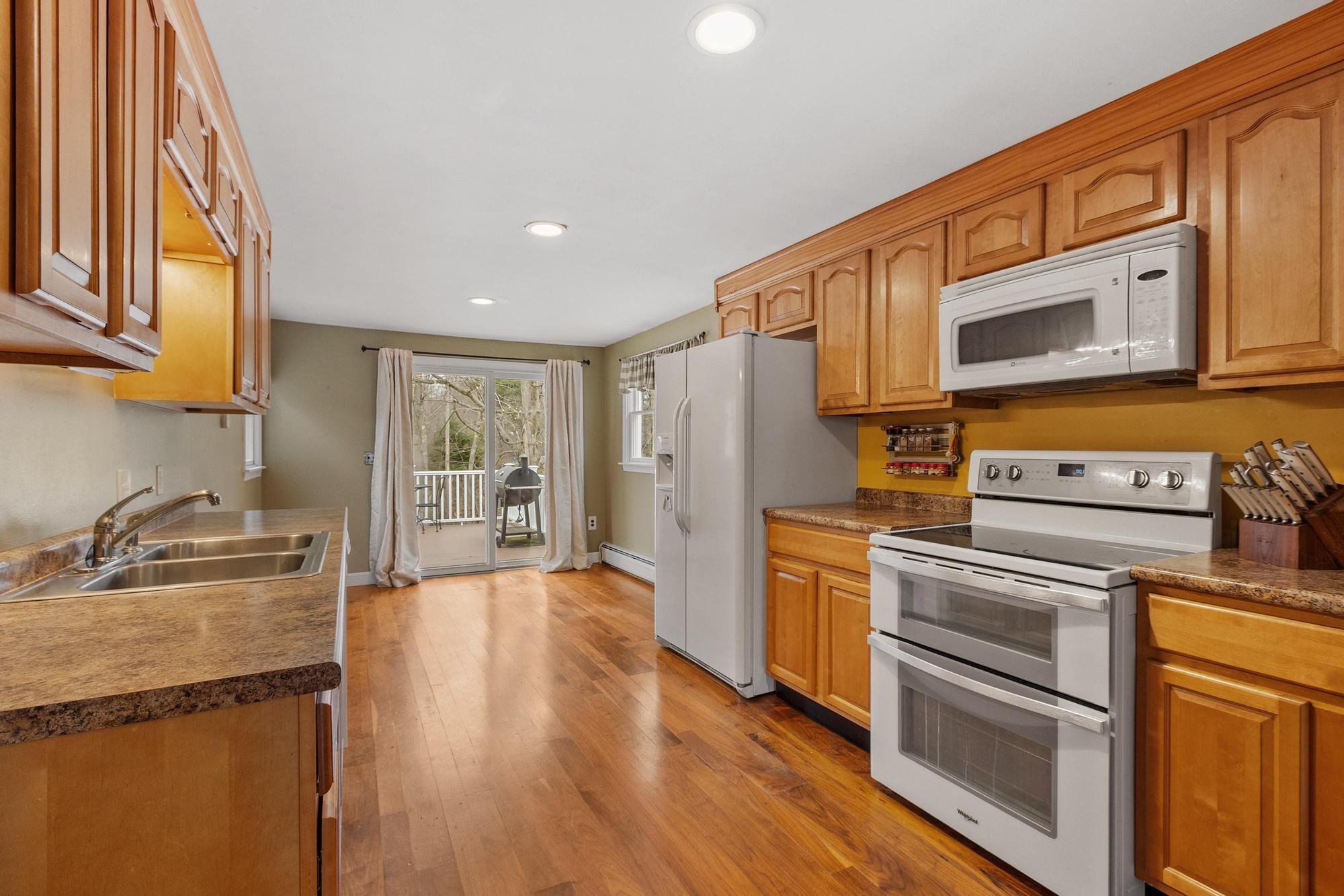 22 Marguerite Street Keene, NH 03431 - Photo 7 of 46