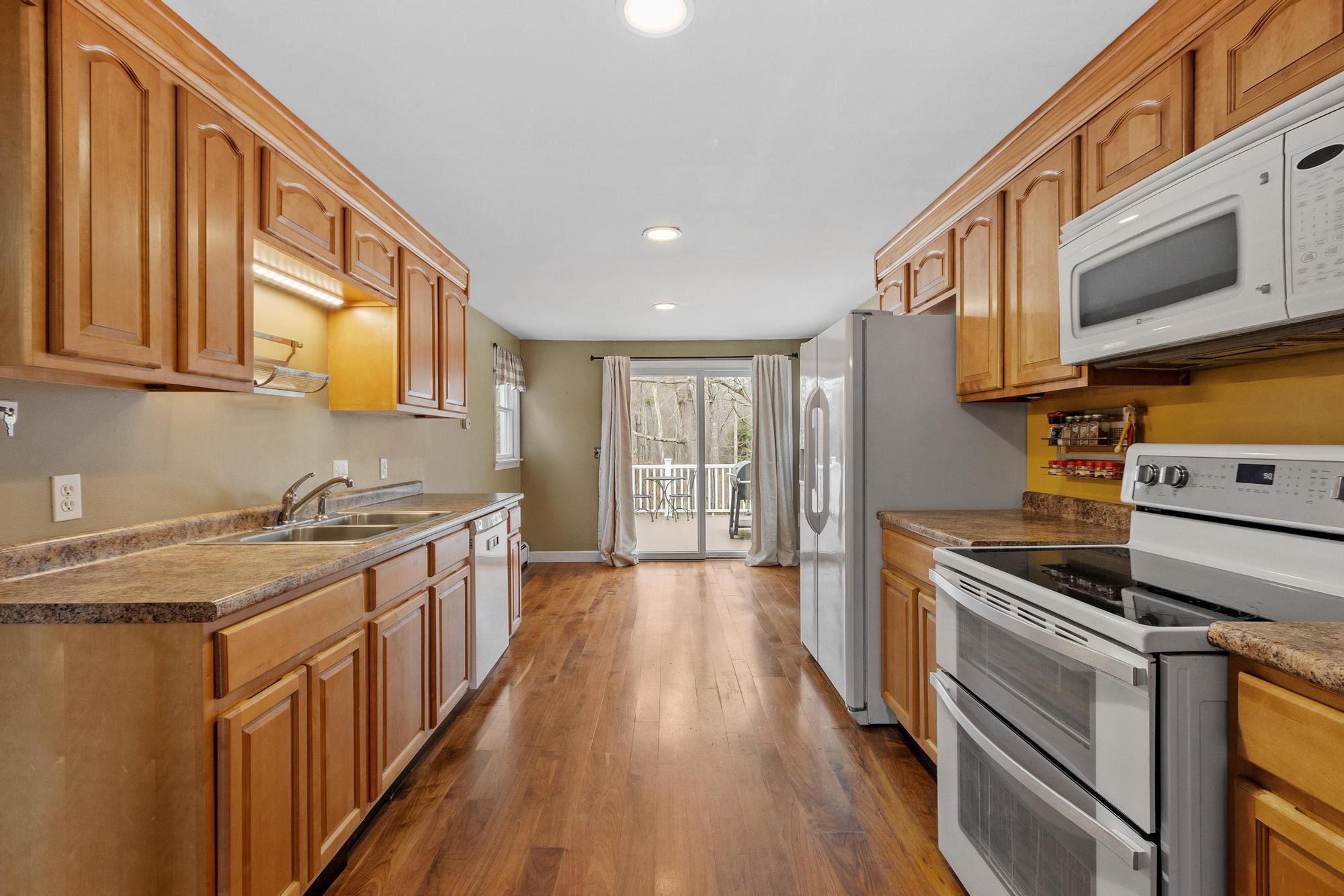 22 Marguerite Street Keene, NH 03431 - Photo 8 of 46