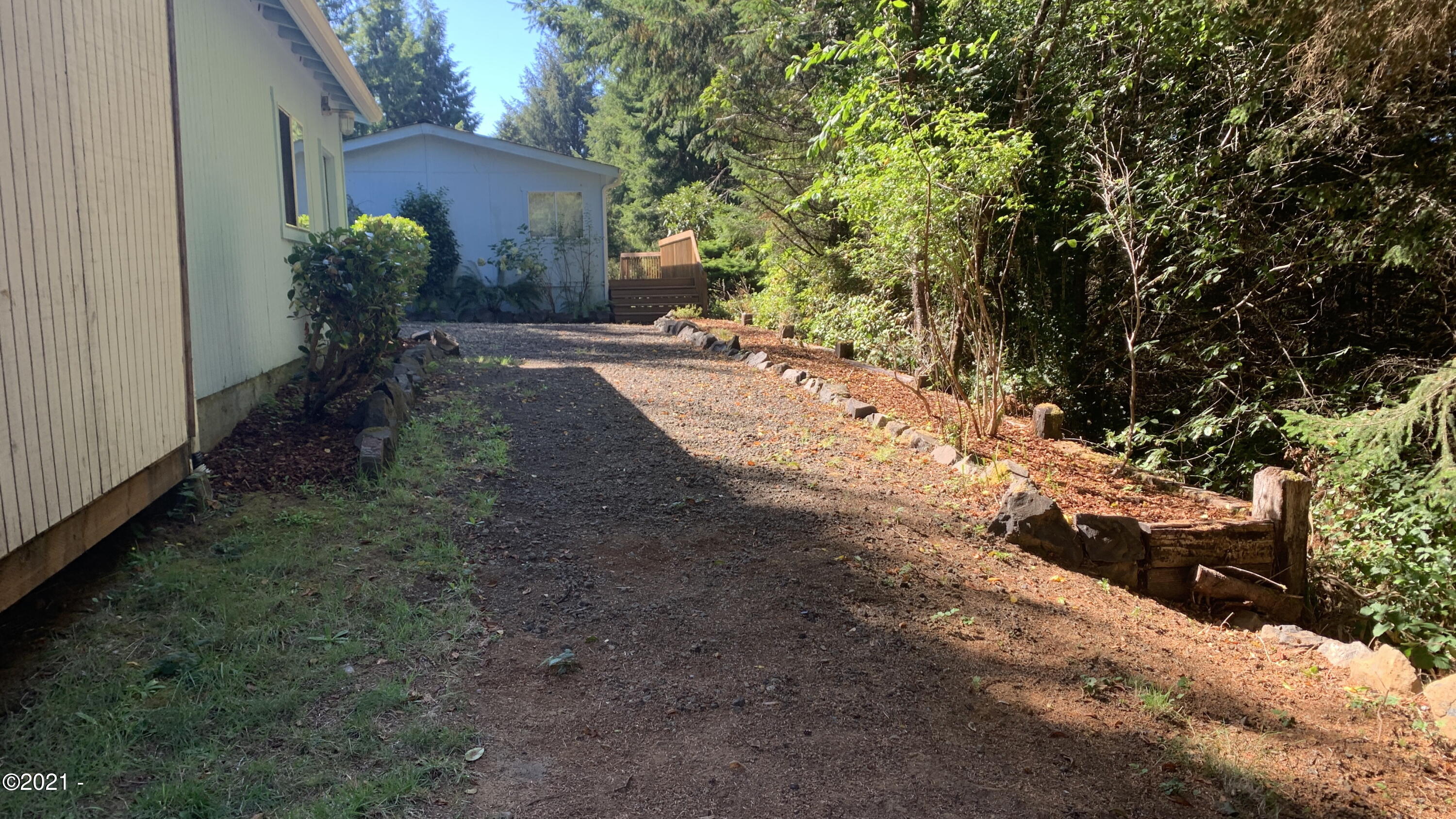 271 East Darkey Creek Road Waldport, OR 97394 - Photo 24 of 26 Lots of parking