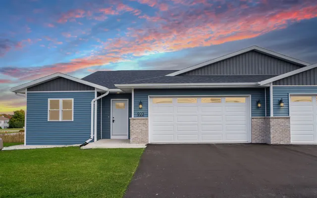 $339,900 | 922 Vogt Lane, Chilton, WI 53014