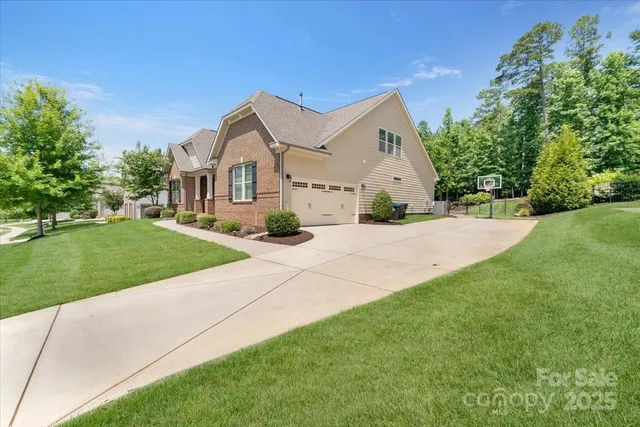 $899,999 | 1906 Pensco Pond Court, Waxhaw, NC 28173