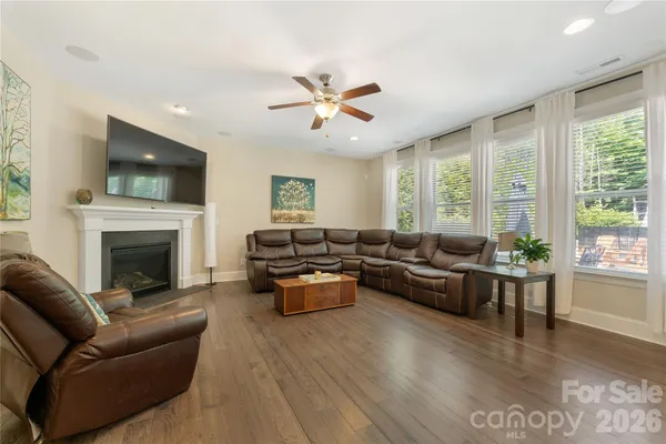 $850,000 | 1906 Pensco Pond Court, Waxhaw, NC 28173