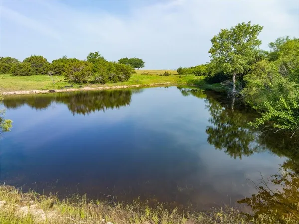 $1,900,000 | 16401 Cedar Rock Parkway, Crawford, TX 76638