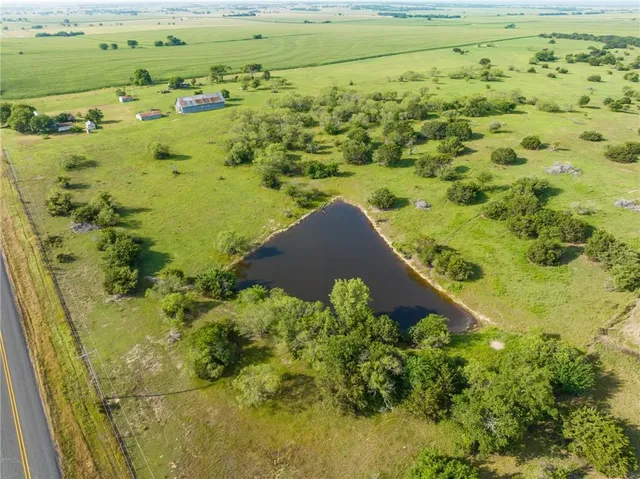 $1,900,000 | 16401 Cedar Rock Parkway, Crawford, TX 76638