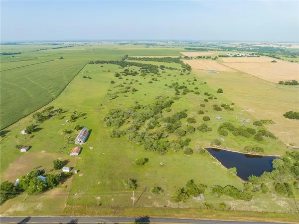$1,900,000 | 16401 Cedar Rock Parkway, Crawford, TX 76638